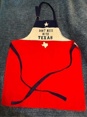 NWOT! Don't Mess With Texas Red & Navy Apron